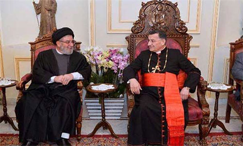 Ibrahim Amin al Sayyed con el patriarca maronita, Bshara al Rai Una delegación de Hezbolá visita al patriarca maronita en Líbano
